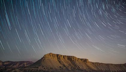 九游下载安装-雄鹿完封雷霆，全明星赛前哨战中字母哥三分雨不断，雄鹿官宣字母哥伤情