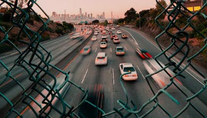 九游下载安装-雄鹿完封雷霆，全明星赛前哨战中字母哥三分雨不断，雄鹿官宣字母哥伤情